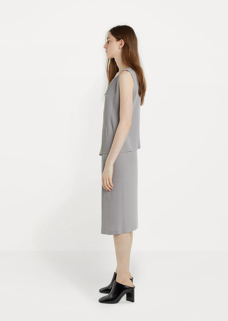 Tuck Pleats Solid Sleeveless Top