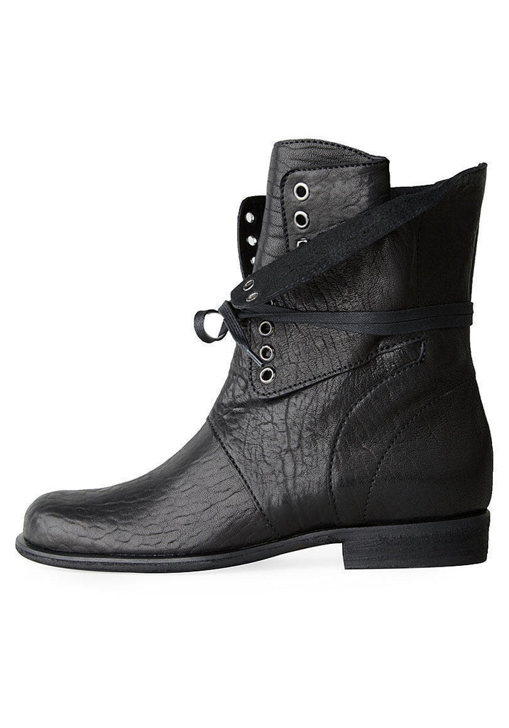 Double Eyelet Lace Up