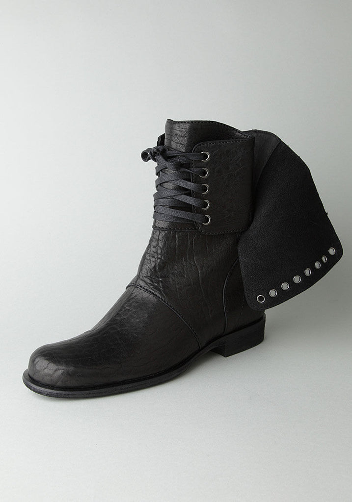 Double Eyelet Lace Up