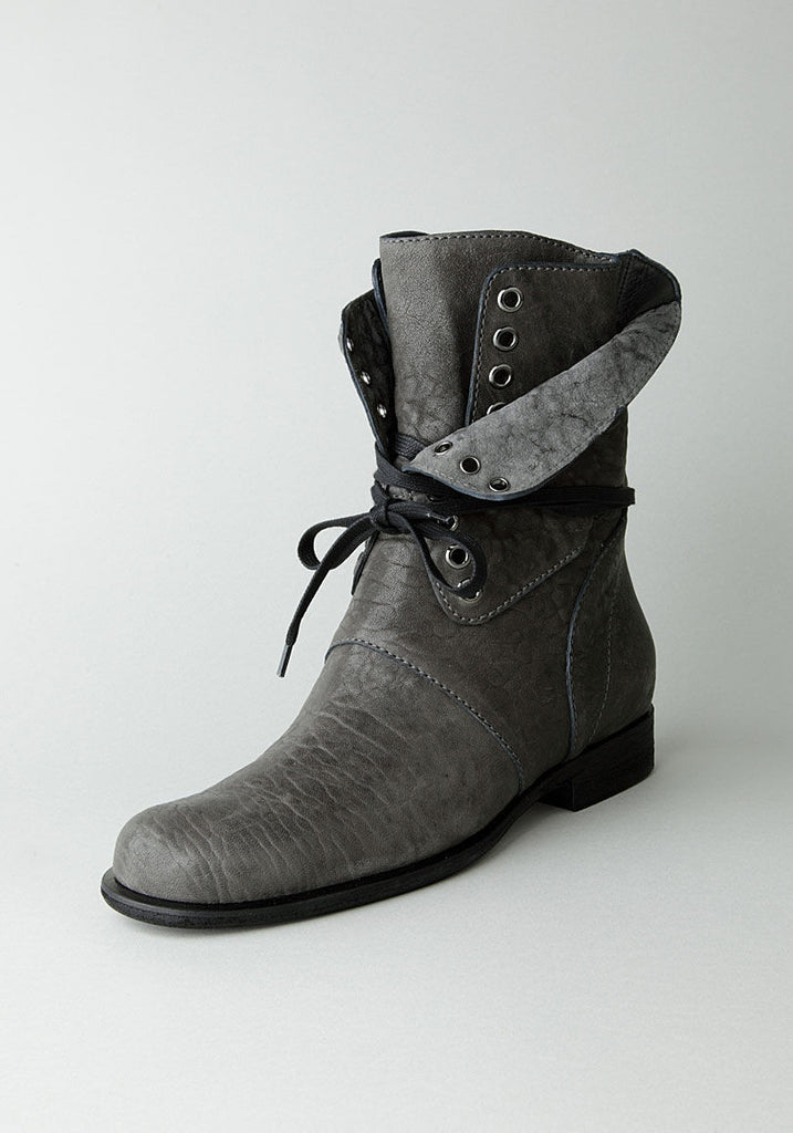 Double Eyelet Lace Up