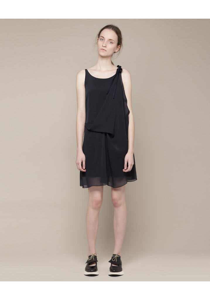 Sleeveless Ribbon Pulled Dress