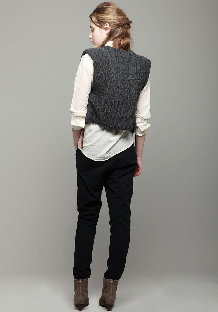 Sleeveless Stitch Cardigan