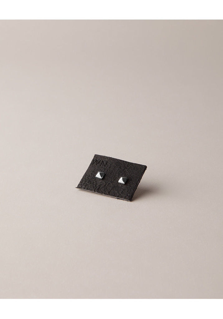 Small Pyramid Studs