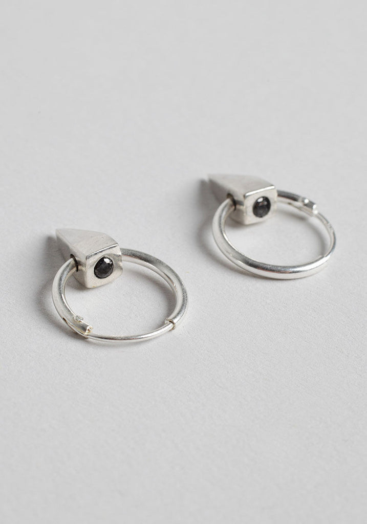 Small Tall Pyramid Hoops