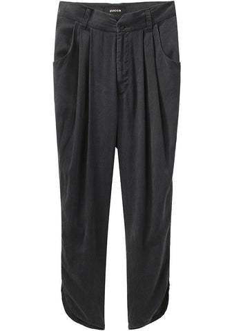 Tapered Pleated Pant
