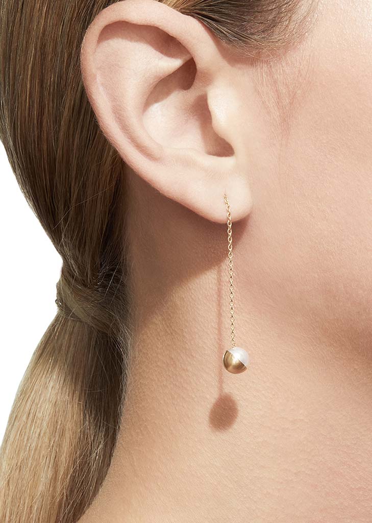 Half Pearl Chain Earring 135°