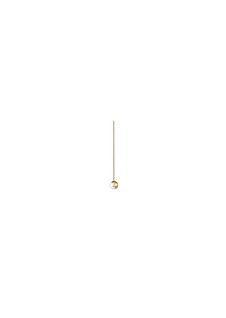 Half Pearl Chain Earring 45°