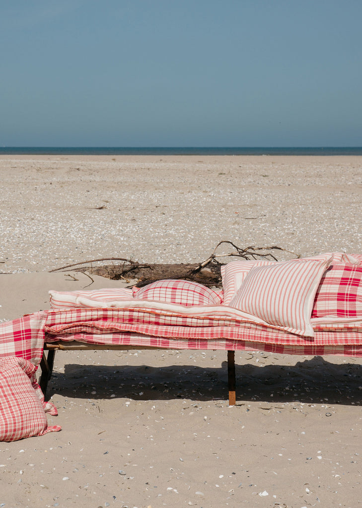 Cotton Check Futon — Pink