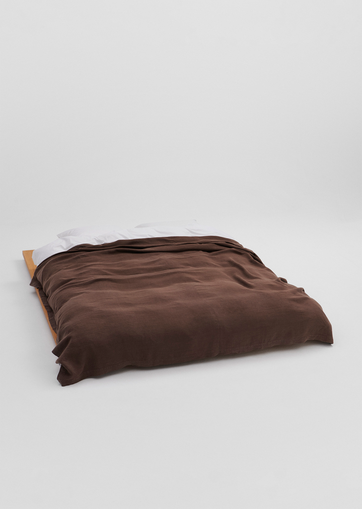 Linen Bedspread — Brown