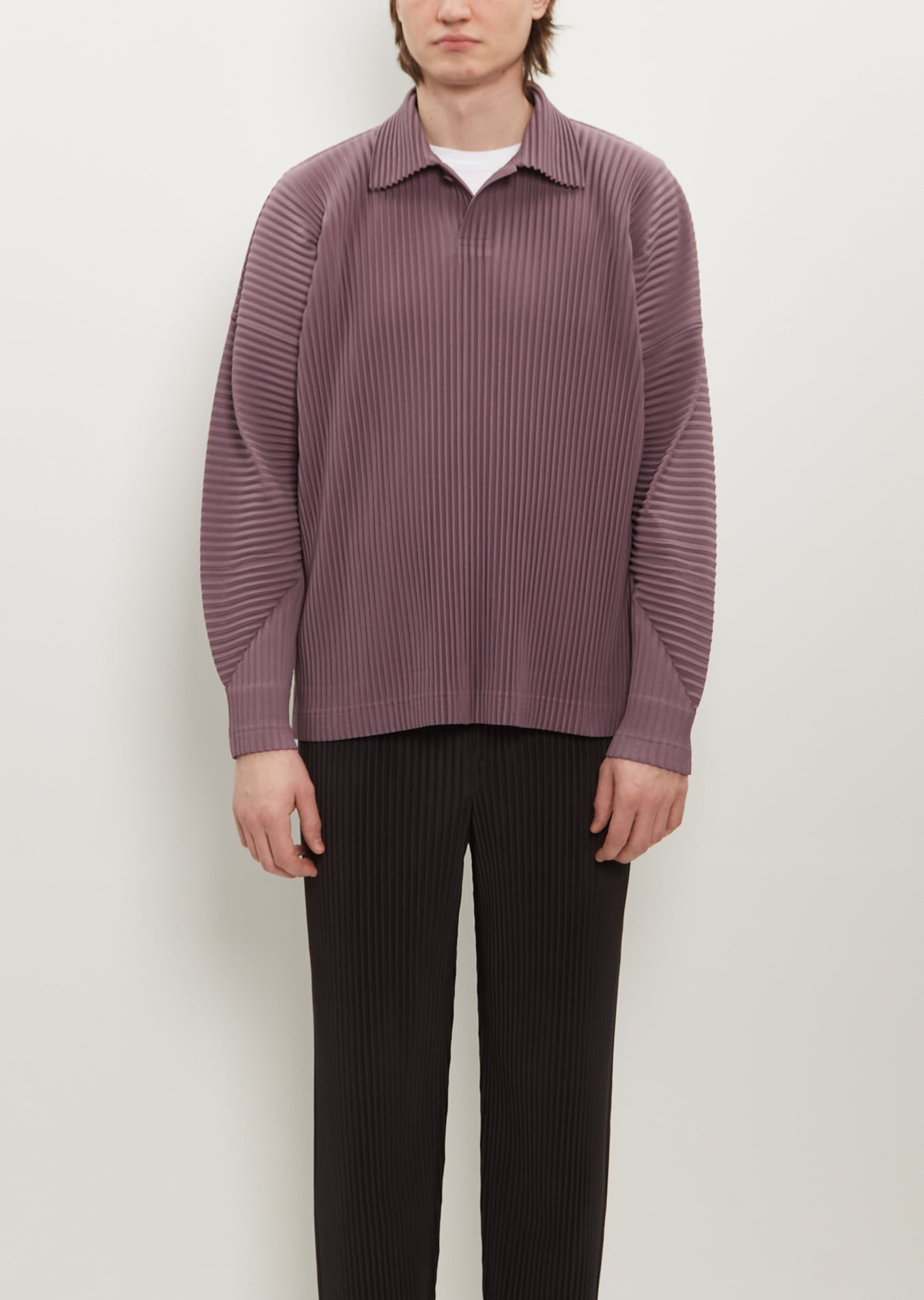 HOMME PLISSÉ ISSEY MIYAKE MC JANUARY MC JANUARY Top Midnight Blue – ISSEY MIYAKE EU