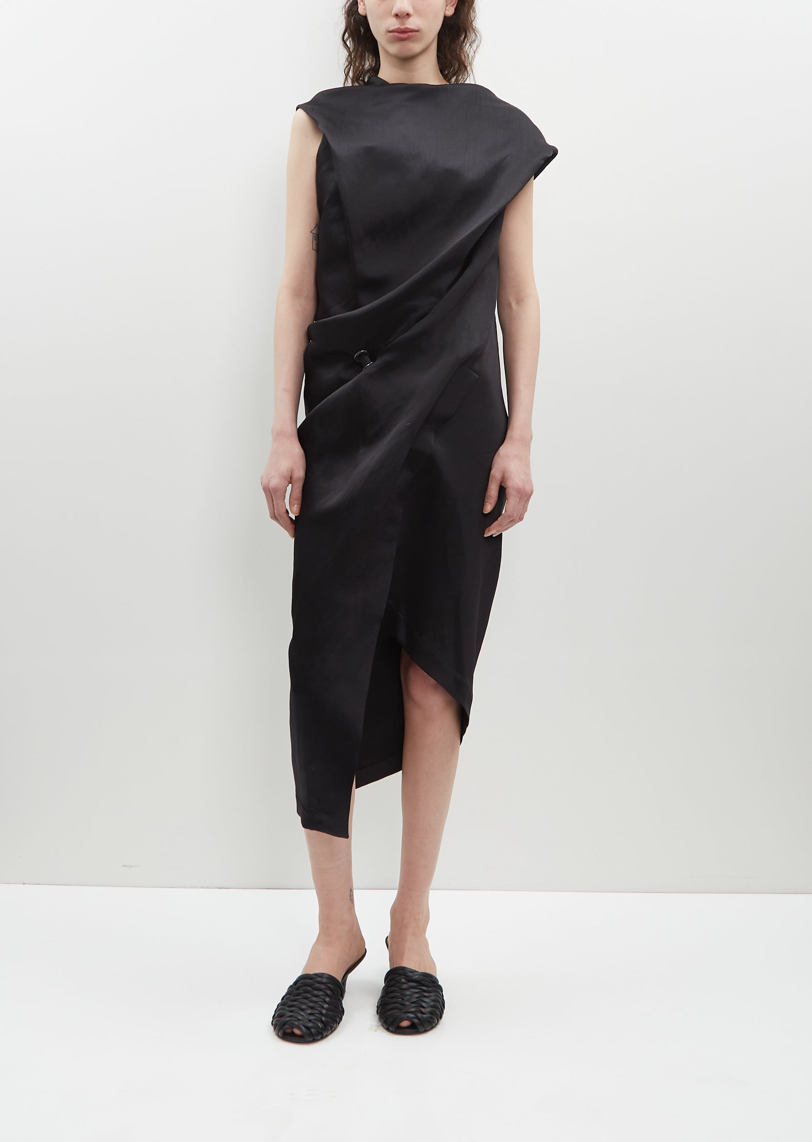 Enveloping Dress – La Garçonne
