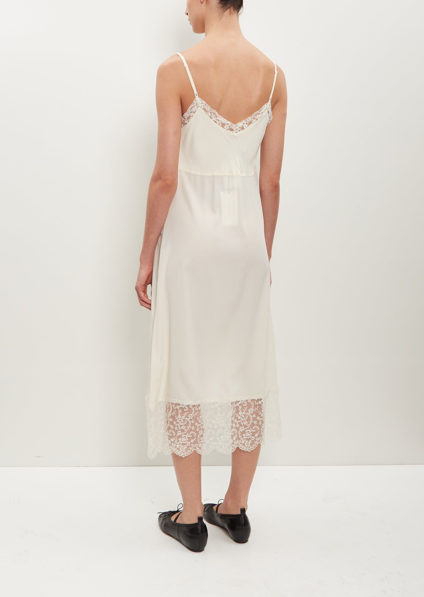 Slip Dress W/ Deep Lace Trim Cream La Garonne Slip Dress W/ Deep Lace Trim Cream La Garonne