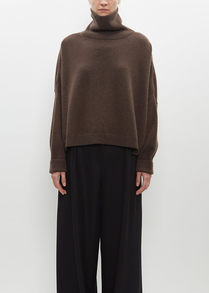 T-Neck Chunky Sweater — Castoro