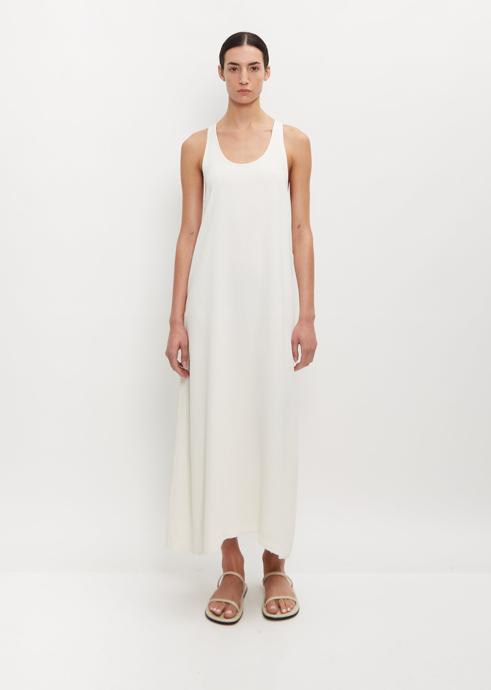 ワンピース TOTEME SCOOP-NECK DRESS Scoop-neck sablé dress black – TOTEME
