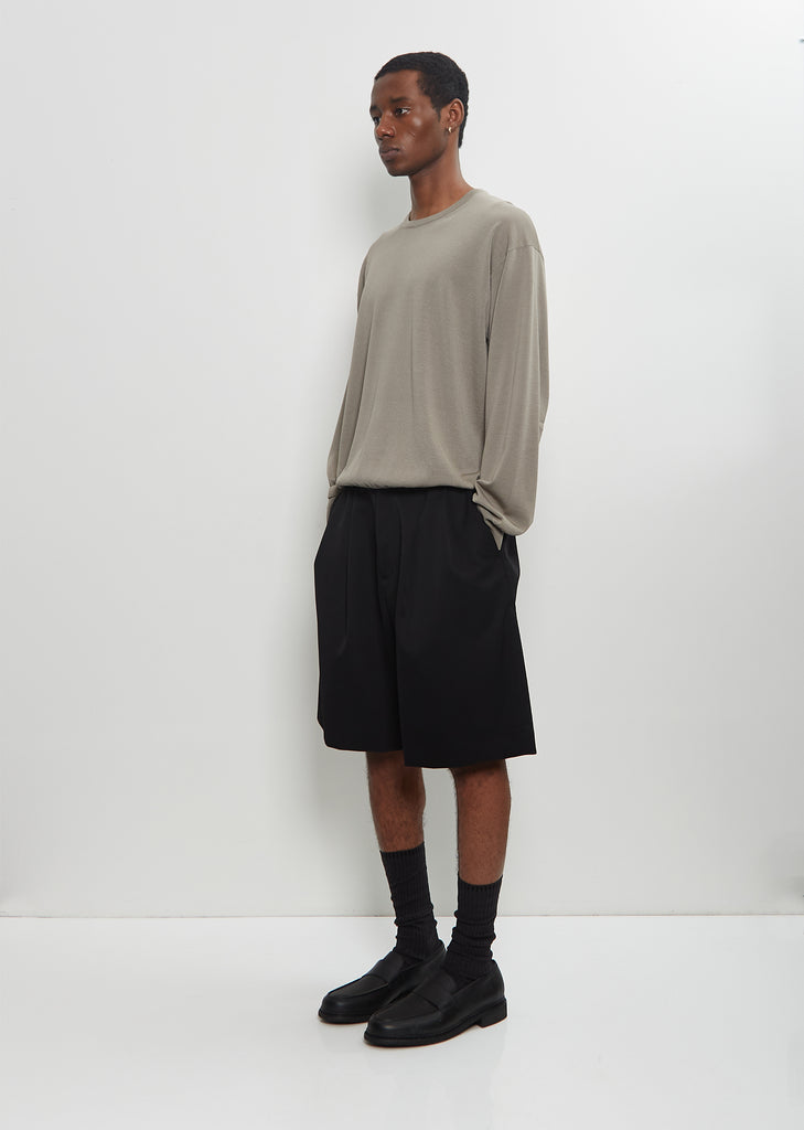 Wide Easy Short Trousers — Black