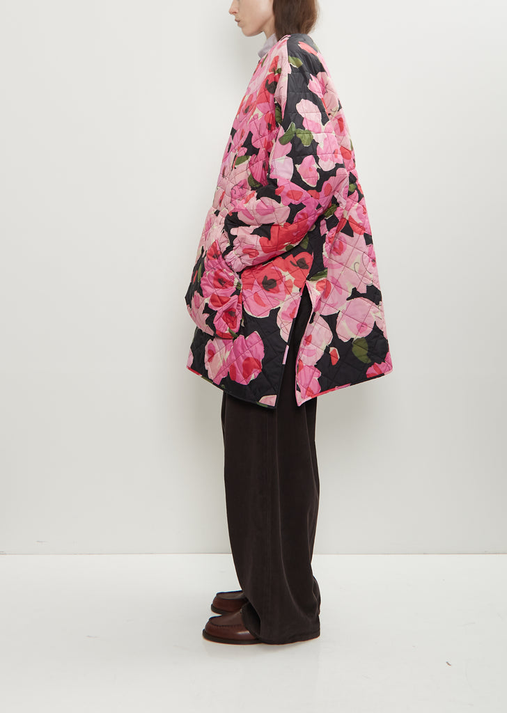 Sungjin Recycled Poly Reversible Cape — Pink / Black