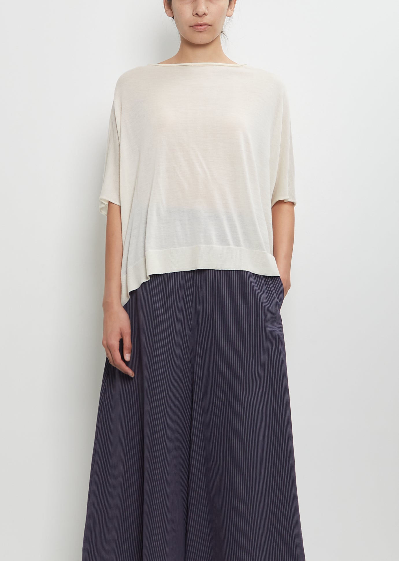 セミクロップド新作【SIENNE】Mademoiselle Lace T-shirt Mademoiselle Lace T-shirt (Cream) - sienne