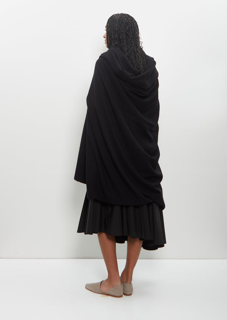 Travel Nomad Throw — Black