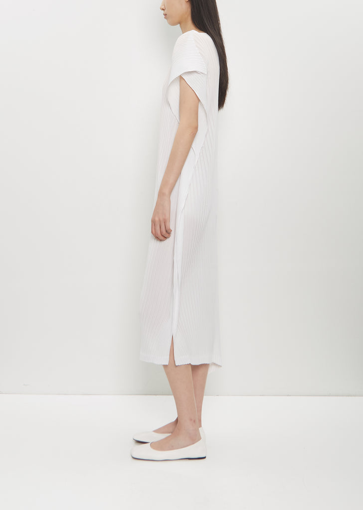 Shadow Study Pleats Solid Dress