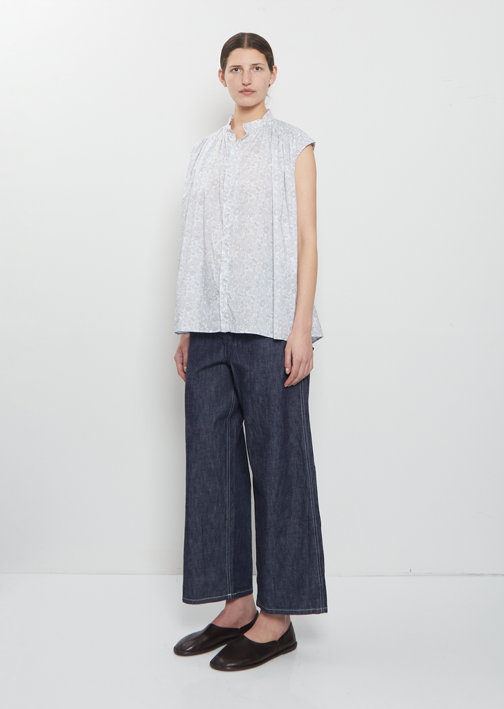 Pleated Sleeveless Cotton Shirt