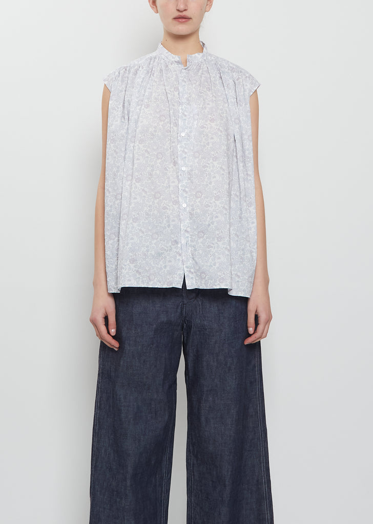 Pleated Sleeveless Cotton Shirt