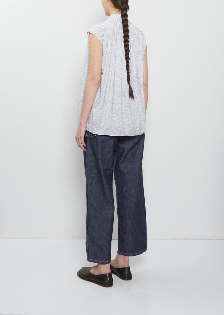 Pleated Sleeveless Cotton Shirt