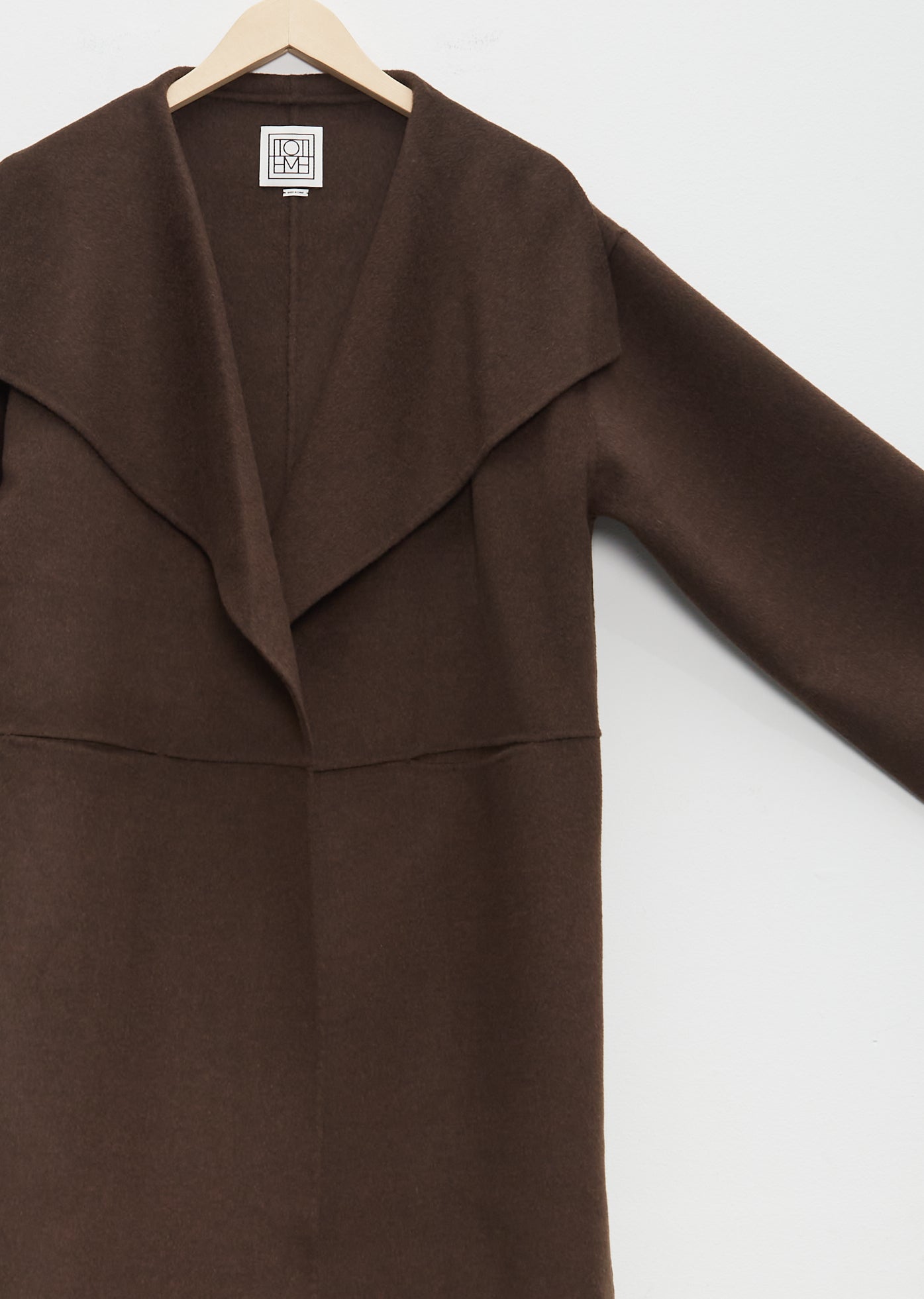 Toteme Signature Wool Cashmere Coat, Chocolate Melange – Kick Pleat