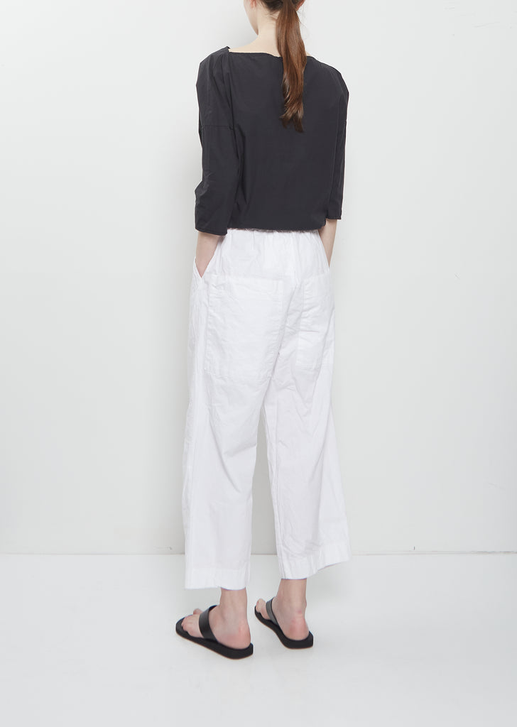 Compact Cotton Wide & Short Knee Pant — White