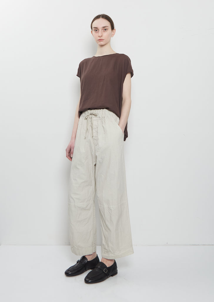 Compact Cotton Wide & Short Knee Pant — Pebble