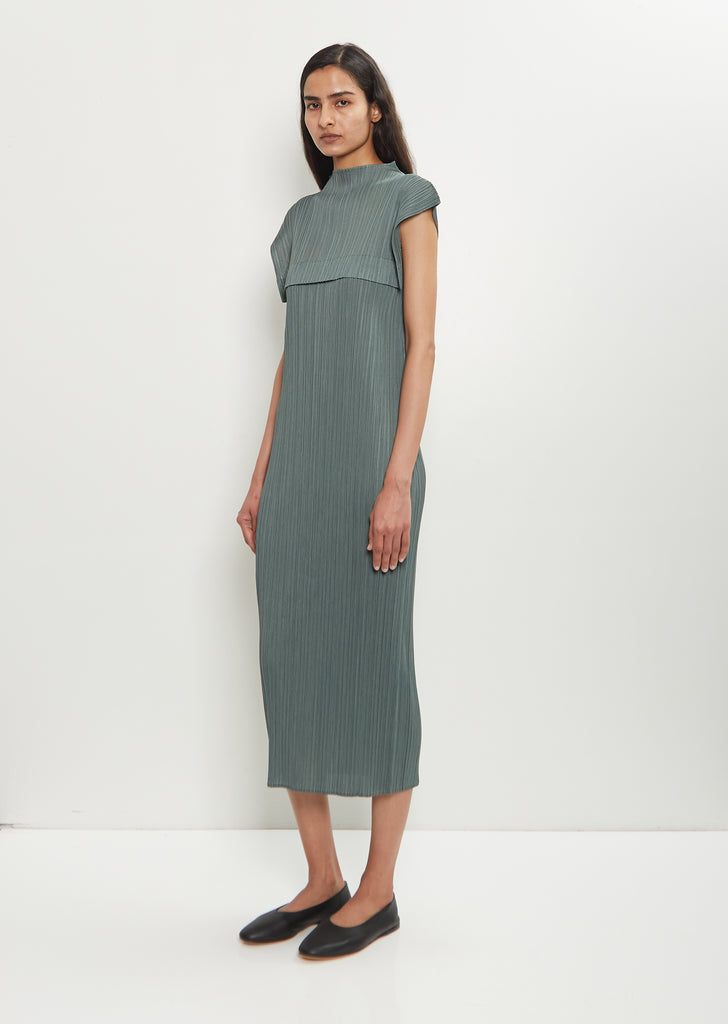 Layered Sleevess Dress