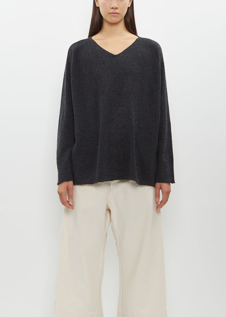 Handknit Oversized V-Neck — Slate