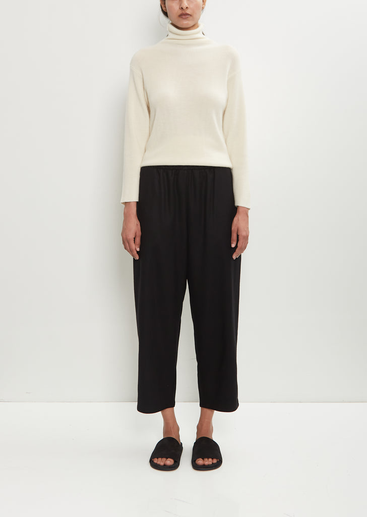 Wool Flannel Carrot Pants — Black