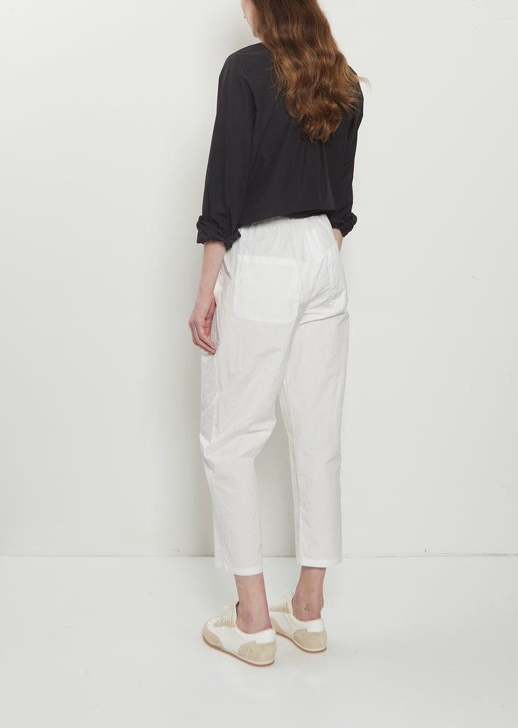 Technical Poplin Tapered Pants — Meringue