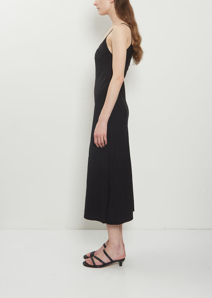 Bias Fluid Slip — Black