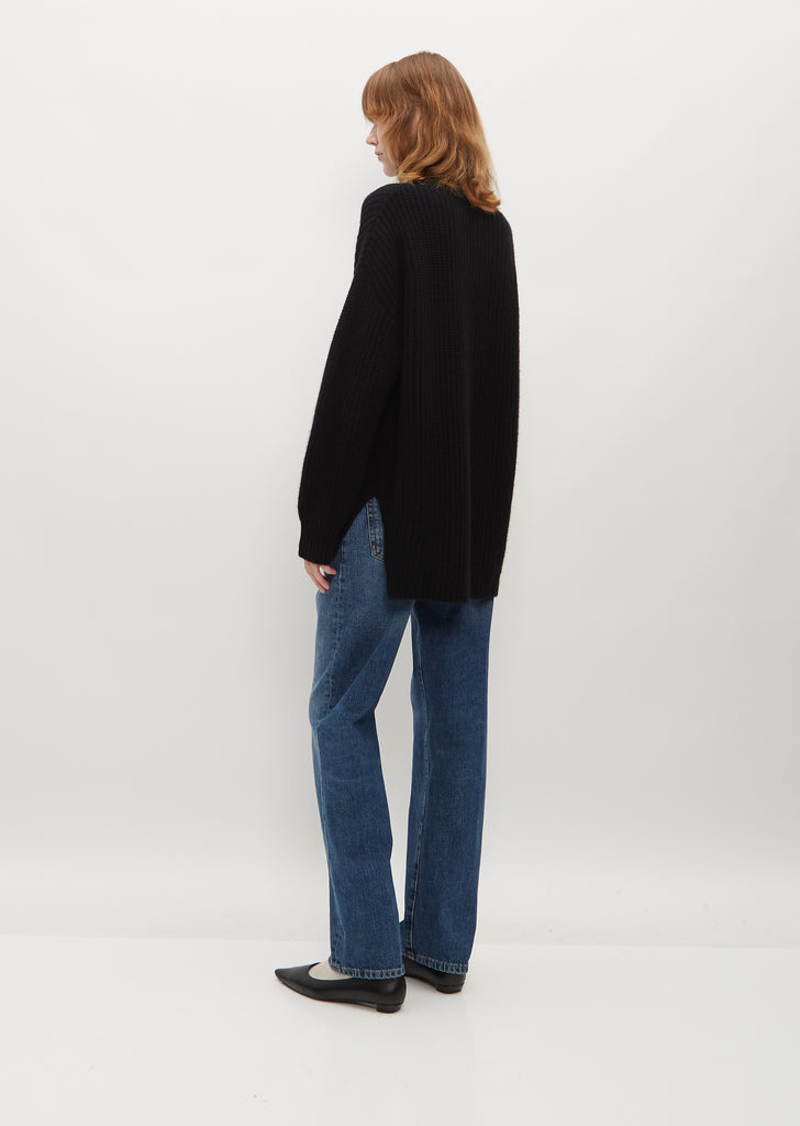 Therese Sweater — Black