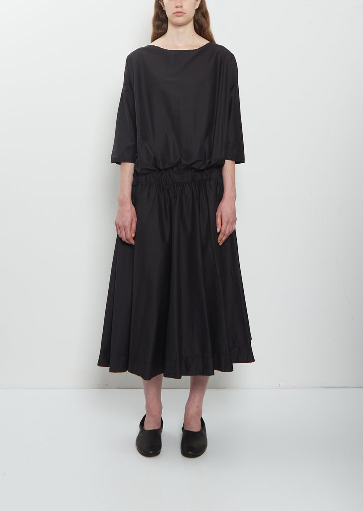 Stretch Light Canvas Gathered Dress — Black