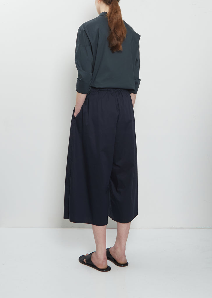 Stretch Light Canvas Cropped Trousers — Navy