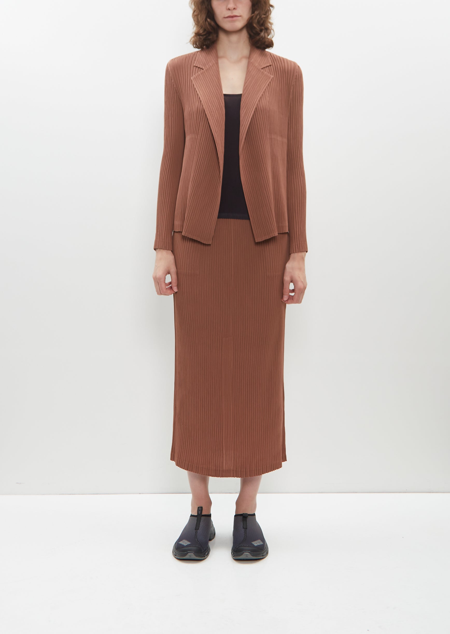 Hatching Pleats Skirt — Leaves Brown – La Garçonne Hatching Pleats Skirt — Leaves Brown – La Garçonne