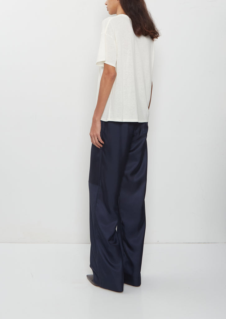 Ezra Classic Fit T-Shirt — Ivory