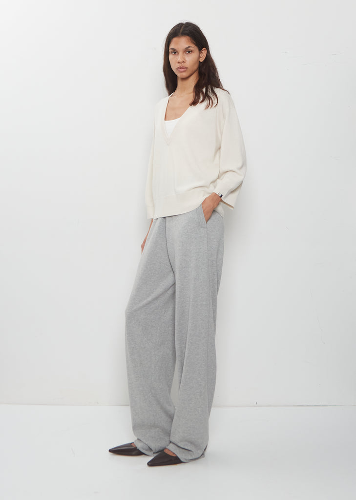 n°491 Pearl V-Neck Sweater — Bone