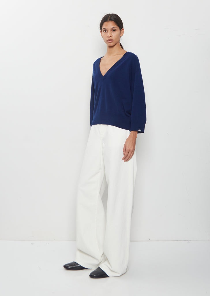 n°491 Pearl V-Neck Sweater — Midnight