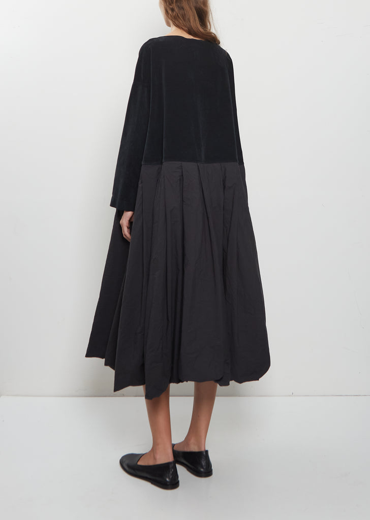 Velvet Tissue Cotton Pleated Dress — Black