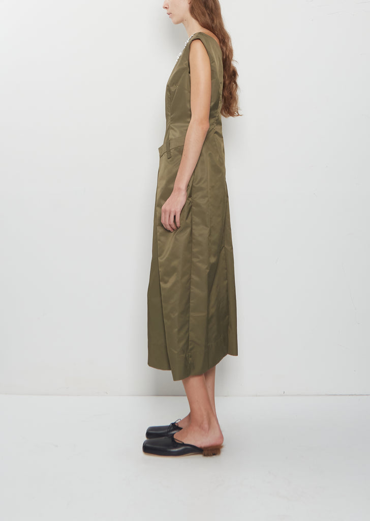 Peeling Waist Embellished Portrait Dress