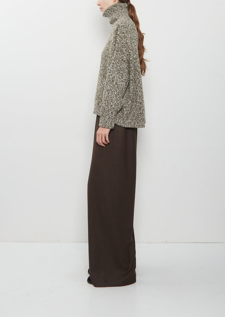 Cashmere Burleigh Iconic T-Neck Sweater