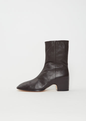 Square Arch Boot