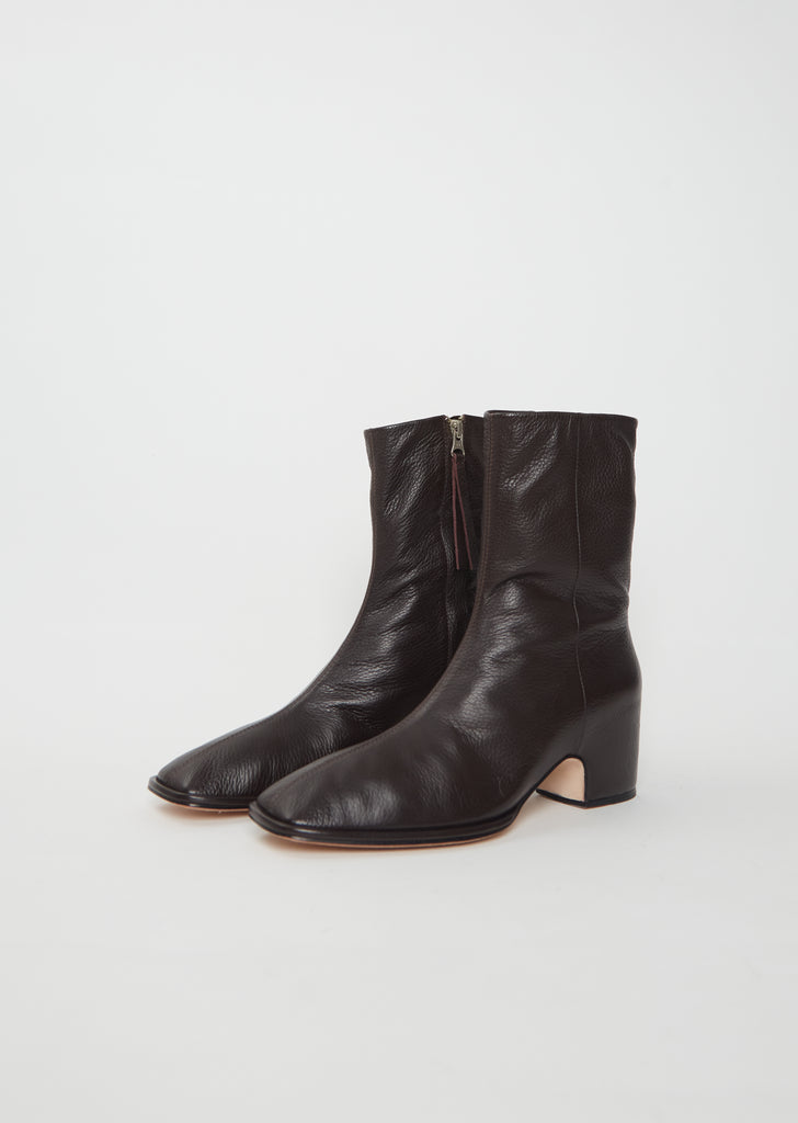 Square Arch Boot