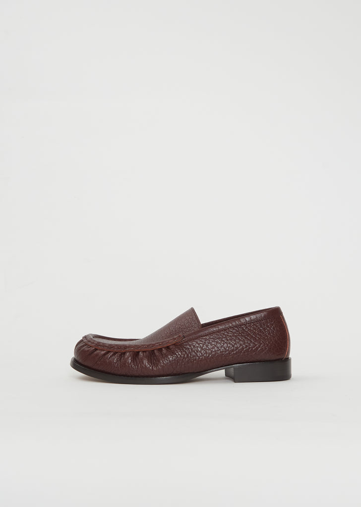 Embossed Round Loafer