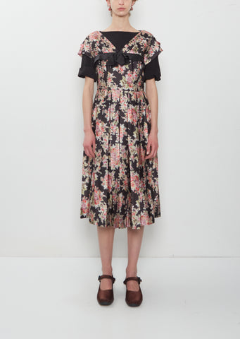 Pleated Patchwork Wire Sleeve Dress