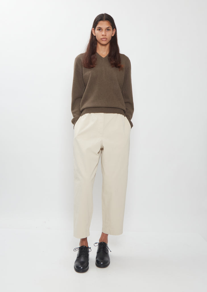 Mini V-Neck Cashmere Sweater — Cacao