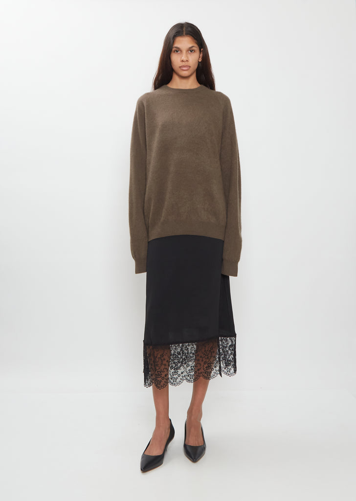 BF R-Neck Cashmere Sweater — Cacao
